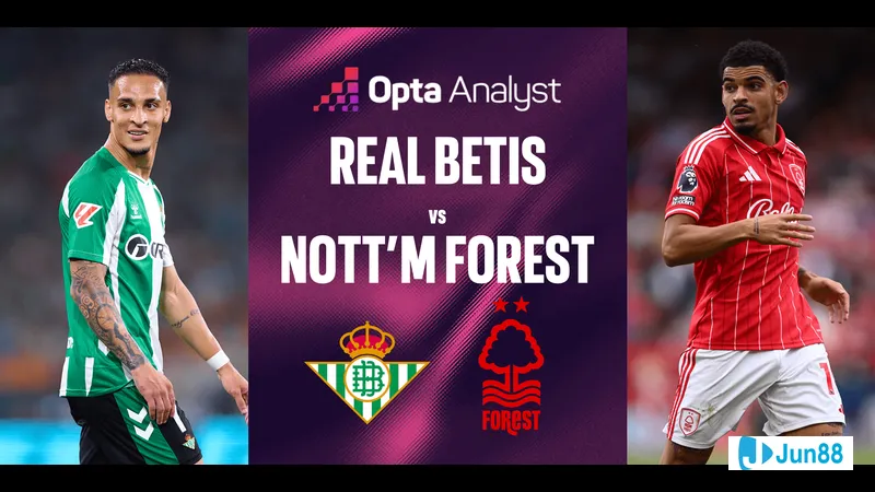 Cầu thủ Real Betis vượt qua hậu vệ Nottingham bằng kỹ thuật đi bóng tinh tế.
